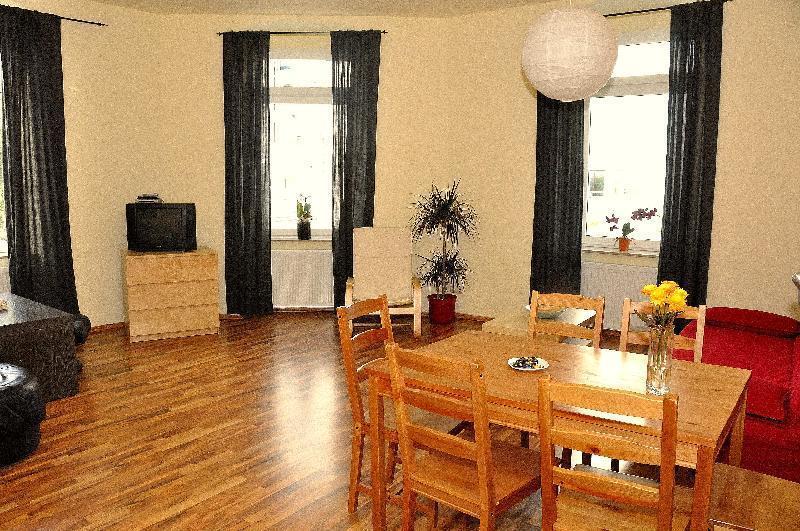 Neustadt-Fewo-Zentral-Guenstig-L6 Dresden Ngoại thất bức ảnh